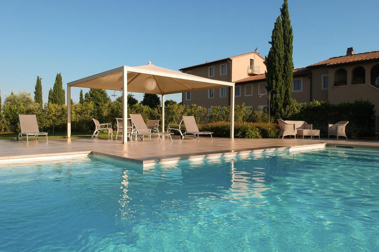 Resort Casale Le Torri Ponsacco Exterior photo